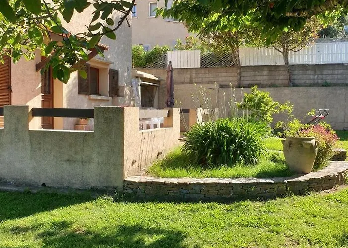 Bas De Chez Mr.girolami Dominique